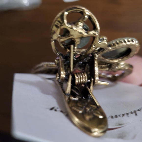 NWT Rhinestone Encrusted Hair Clip - Picture 3 of 3